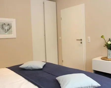 Vakantiehuis Strandvilla Birkenallee Haus Sommerlicht Neuhaus (Mecklenburg-Vorpommern)