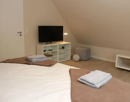 Strandvilla Birkenallee Haus Sommerlicht