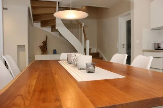 Strandvilla Birkenallee Haus Sommerlicht Σπίτι διακοπών Neuhaus (Mecklenburg-Vorpommern)